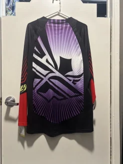 Used Adult Top None LG