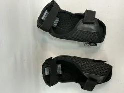 Used Alpine Stars Junior Knee Guard Black XS