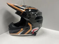 Used Bell MOTO 9 HELMET Adult Helmet None MD