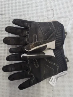 Used Bilt YTH MD MOTO GLOVES 7" Motocross Gloves