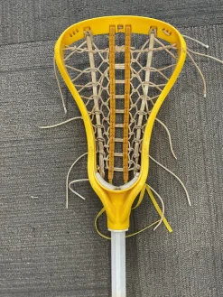 Used BP 60-Z WOMENS LACROSSE STICK Wmn Atk/Mid Complete Stick Yellow