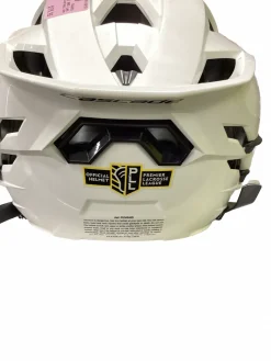 Used Cascade ADJUSTABLE XRS Lacrosse Helmet White Fits all
