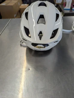 Used Cascade CASCADE XRS PRO HELMET Lacrosse Helmet White One Size