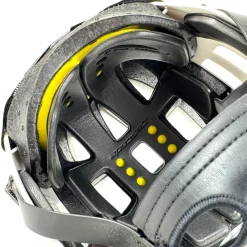 Used Cascade CS-R Lacrosse Helmet White Youth OSFM