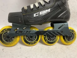 Used CCM CCM SUPER TACKS 9350R Junior Rec Fitness Skates Black Junior 01