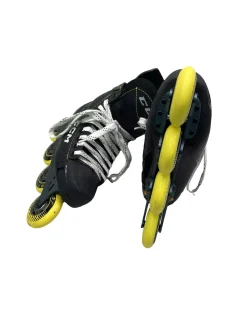 Used CCM SUPER TACKS 9350 R Junior Rec Fitness Skates Black Junior 05