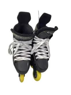 Used CCM SUPER TACKS 9350 R Junior Rec Fitness Skates Black Junior 05