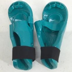 Used Century ADULT XL MARTIAL ARTS HAND GUARDS Martial Arts Hand Pads Teal XL