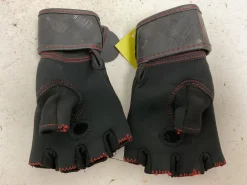 Used Century BRAVE Martial Arts Gloves Black And Wine Red S/M