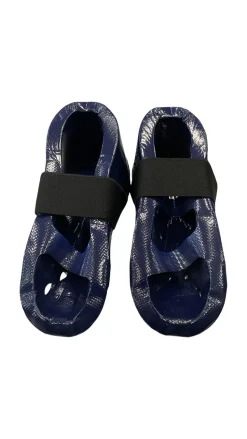 Used Century Martial Arts Foot Pads Navy Blue SM