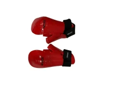 Used Century Martial Arts Gloves Red MD