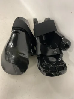 Used Century Martial Arts Gloves Black LG