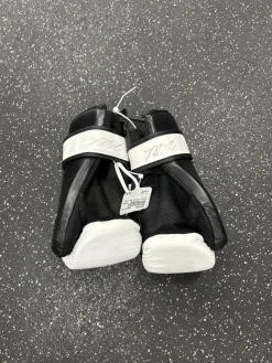 Used Century Martial Arts Gloves White Senior