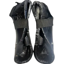 Used Century Martial Arts Foot Pads Black MD