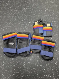 Used EIGHT BALL PROTECTIVE SET Inline Protective Set Navy Blue Junior