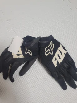 Used Fox DIRTPAW MD Motocross Accessories