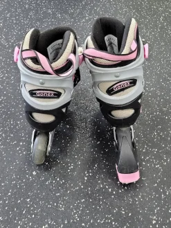 Used GONEX ROLLER BLADES Junior Aggressive Skates Black Junior 01