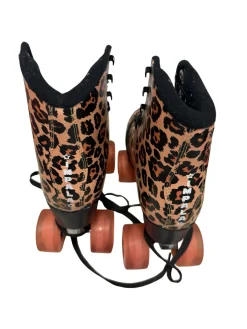 Used Impala Leopard Womens Roller Skates Size 9 w/ LED Light Up Wheels