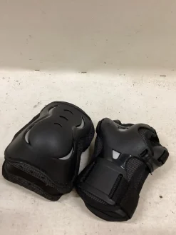Used Inline Protective Set Black MD