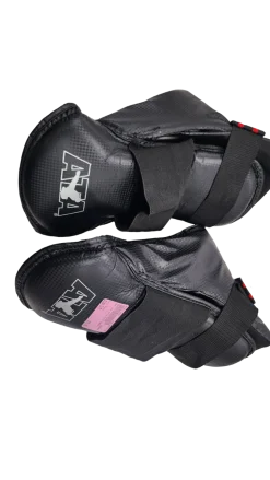 Used Martial Arts Foot Pads Black S/M