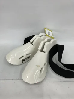 Used Martial Arts Foot Pads White MD