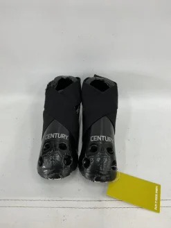 Used Martial Arts Foot Pads Black MD