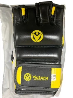Used Martial Arts Gloves Black Youth