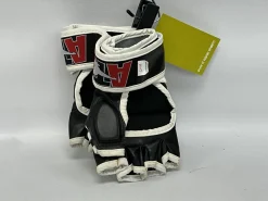 Used Martial Arts Gloves White MD