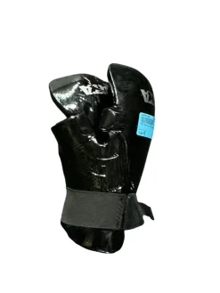 Used Martial Arts Gloves Black MD