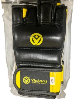 Used Martial Arts Gloves Black Youth