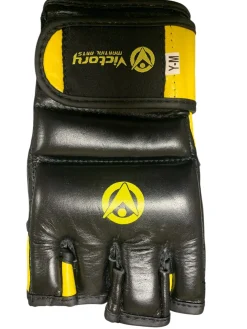 Used Martial Arts Gloves Black Youth