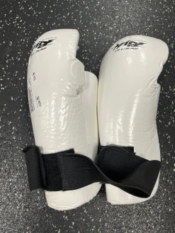 Used Martial Arts Hand Pads White MD