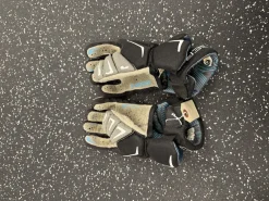 Used Maverik CHARGER Lacrosse Gloves Mens Black SM