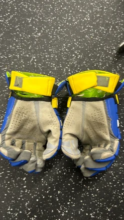 Used Maverik M6 DELAWARE Lacrosse Gloves Mens Navy Blue 13