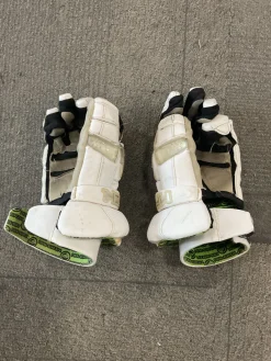 Used Maverik M4 Lacrosse Gloves Mens White MD
