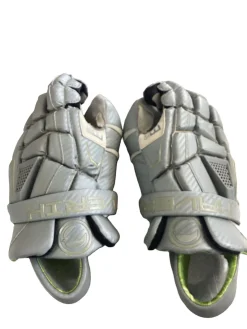 Used Maverik M5 TORQUE LOC2 Lacrosse Gloves Junior Grey 9 1/2"
