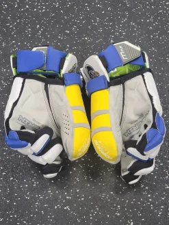 Used Maverik MAX DELAWARE GOALIE GLOVES LAX Goalie Gloves M White 13"