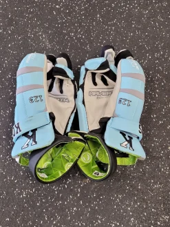 Used Maverik MAX GOALIE GLOVES LAX Goalie Gloves M White 14"