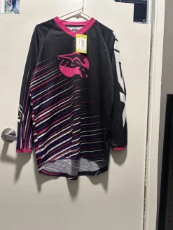 Used MSR Adult Top None XL Tall
