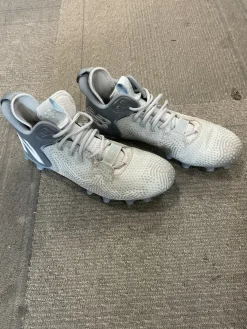 Used New Balance LAX Cleats Mens Grey Senior 9