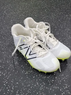 Used New Balance LAX Cleats Boys White Junior 05
