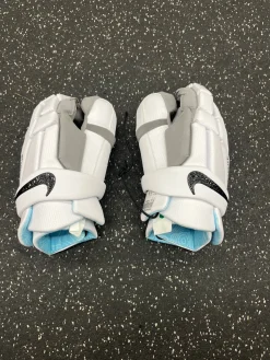 Used Nike PRIME ELITE LAX Goalie Gloves M White 13