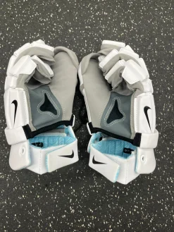 Used Nike PRIME ELITE LAX Goalie Gloves M White 13