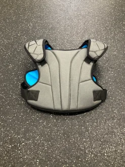 Used Nike VAPOR LT NOCSAE Lacrosse Shoulder Pads Grey MD
