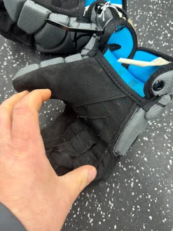 Used Nike VAPOR LT YOUTH Lacrosse Gloves Junior Grey SM