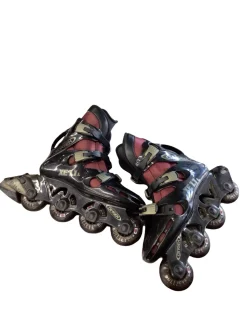 Used OXYGEN XE 1.1 L Senior Aggressive Skates Black Senior 8