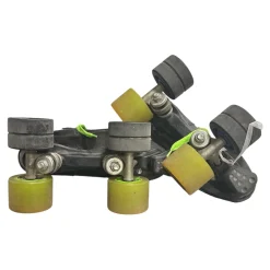Used Riedell DART Junior Roller Quad Skates Black Junior 05