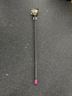 Used String King LEGEND INT Men Def/LSM Complete Stick Black