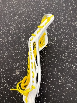 Used STX ARIA PRO Wmn Atk/Mid Complete Stick White