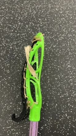 Used STX AV8 Men Atk/Mid Complete Stick Green